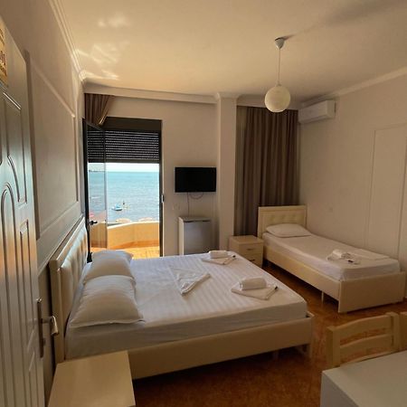Hotel Tirona Durrës Eksteriør billede