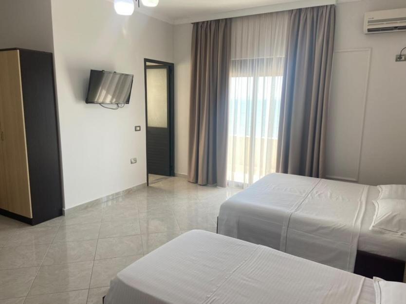 Hotel Tirona Durrës Eksteriør billede