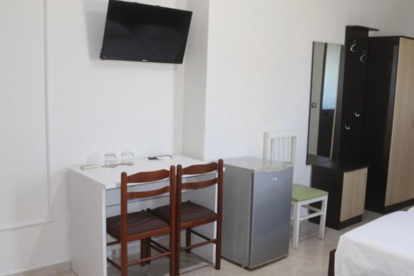 Hotel Tirona Durrës Eksteriør billede