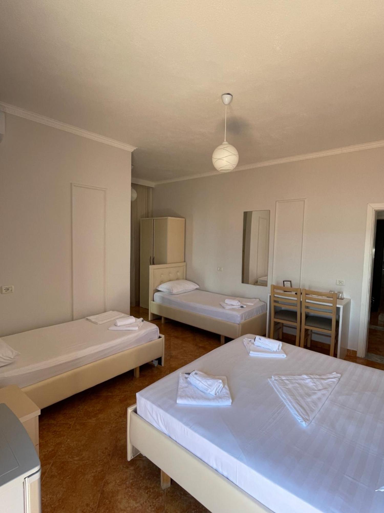 Hotel Tirona Durrës Eksteriør billede